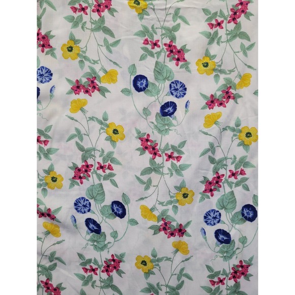 Old Navy High Neck White Floral‎ Sleeveless Top Size Large Sheer - Picture 2 of 9